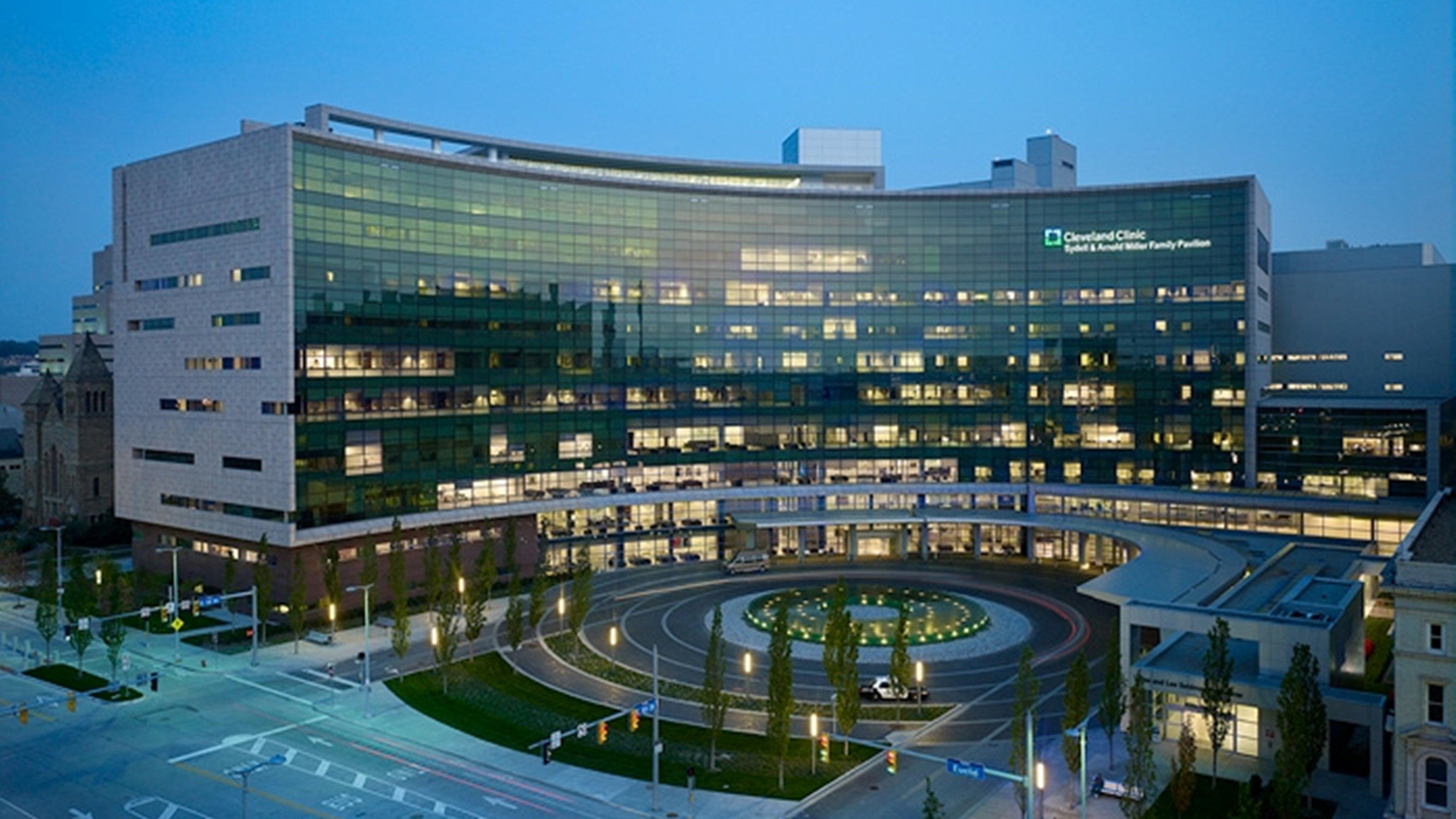 Holiday Inn Cleveland Clinic By Ihg Exterior foto